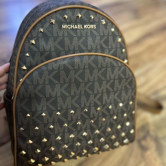MICHAEL KORS Brown Monogram Backpack - Picture 4 of 8
